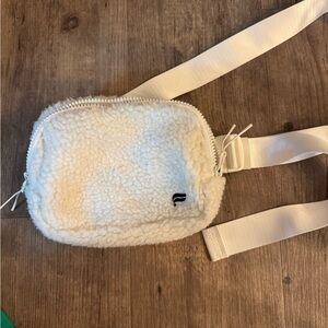 Cozy Cream Sherpa Crossbody Bag - Fabletics